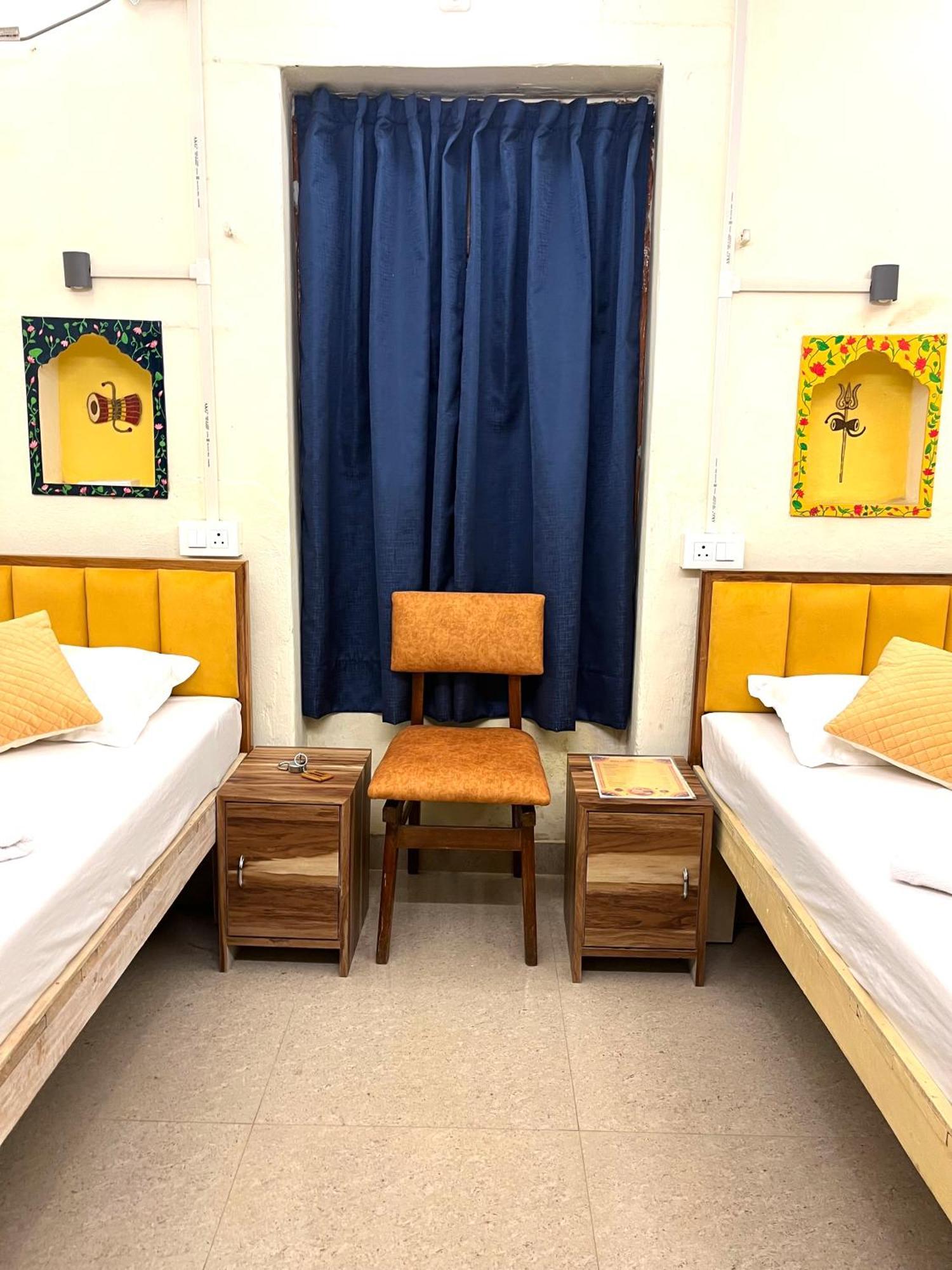 Kailash Heritage Homestay Varanasi Bagian luar foto